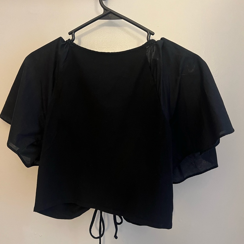 Anthropologie (Maeve) Black Crop Top with Flutter Sleeves and tie cinch - Picture 6 of 6